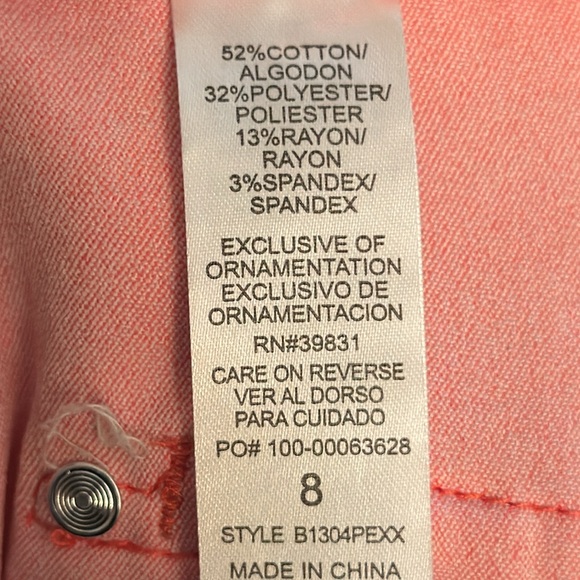 Democracy Jeans - Picture 4 of 7